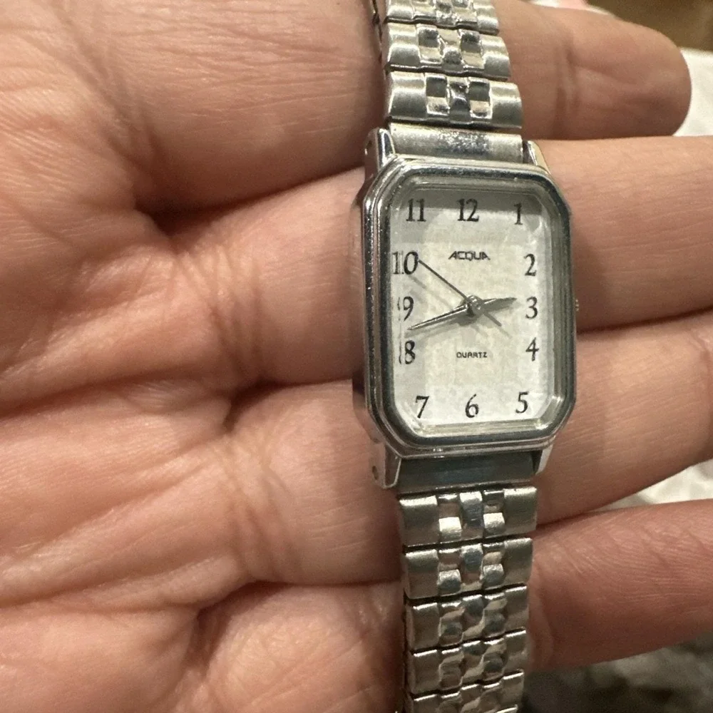 Working Vintage Acqua by Timex Rectangle Ladies Silver Watch Stretch 18mm Fit 7